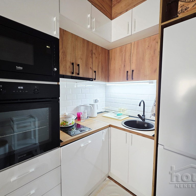 Stan Prodaja Novi Sad  59 m2