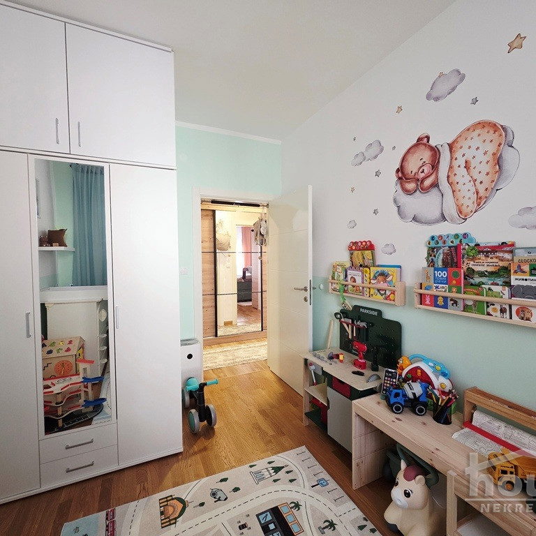 Trosoban stan na prodaju, Cara Dušana, Novi Sad, 59m², 6. sprat, 200.000 €