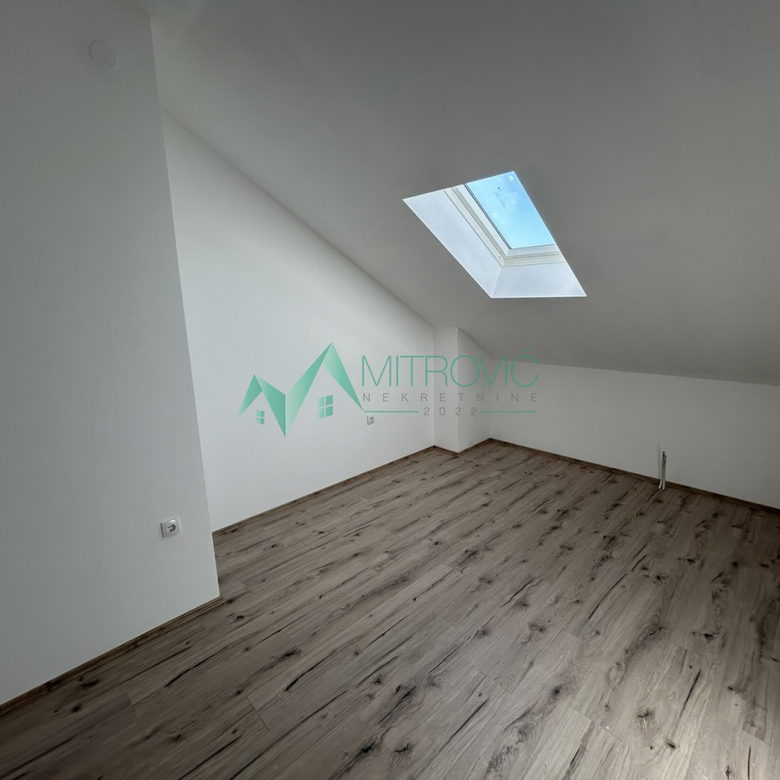 Trosoban stan na prodaju, Nova Detelinara, Novi Sad, 93m², 153.200 €
