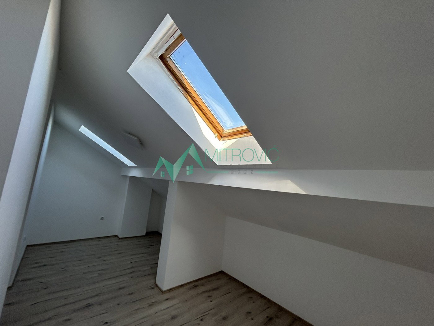Stan Prodaja Novi Sad  93 m2