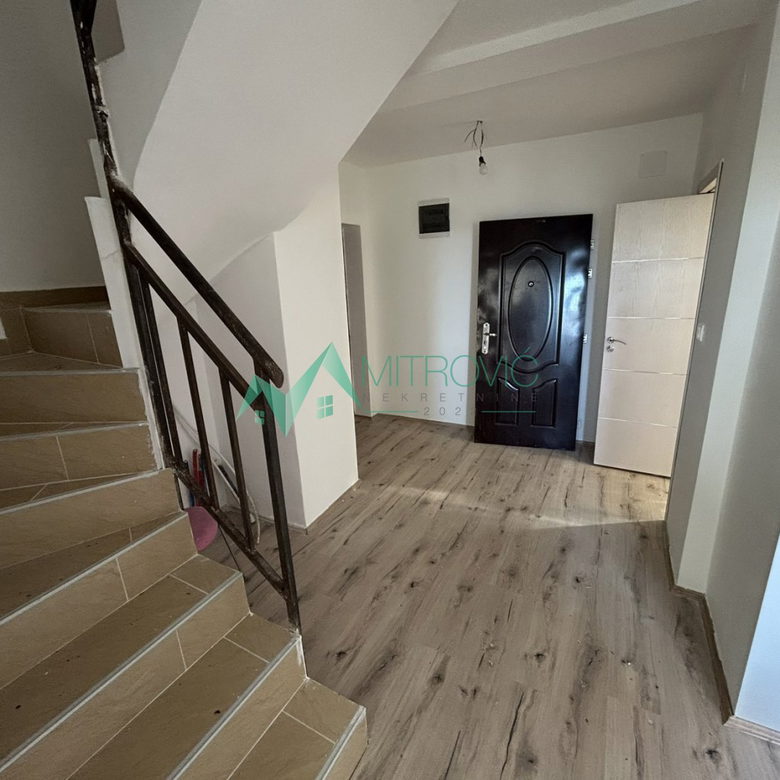 Trosoban stan na prodaju, Nova Detelinara, Novi Sad, 93m², 153.200 €