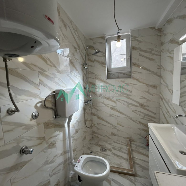 Trosoban stan na prodaju, Nova Detelinara, Novi Sad, 93m², 153.200 €