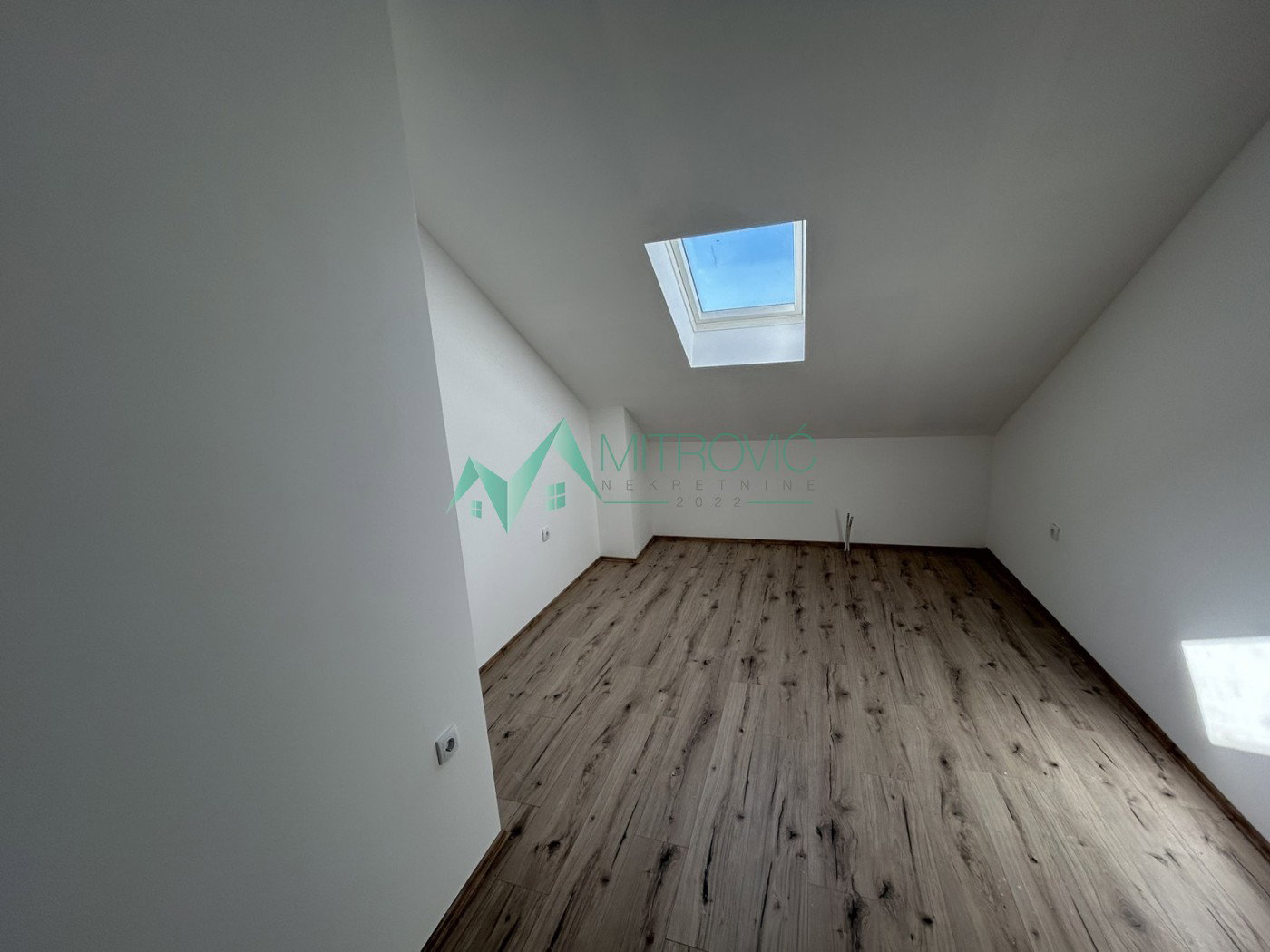 Stan Prodaja Novi Sad  93 m2