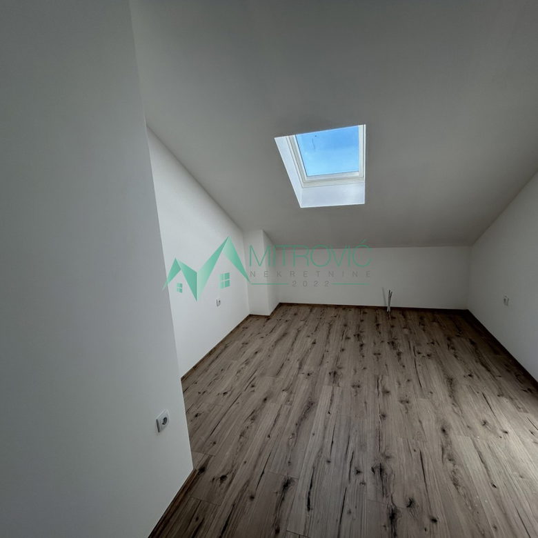 Stan Prodaja Novi Sad  93 m2