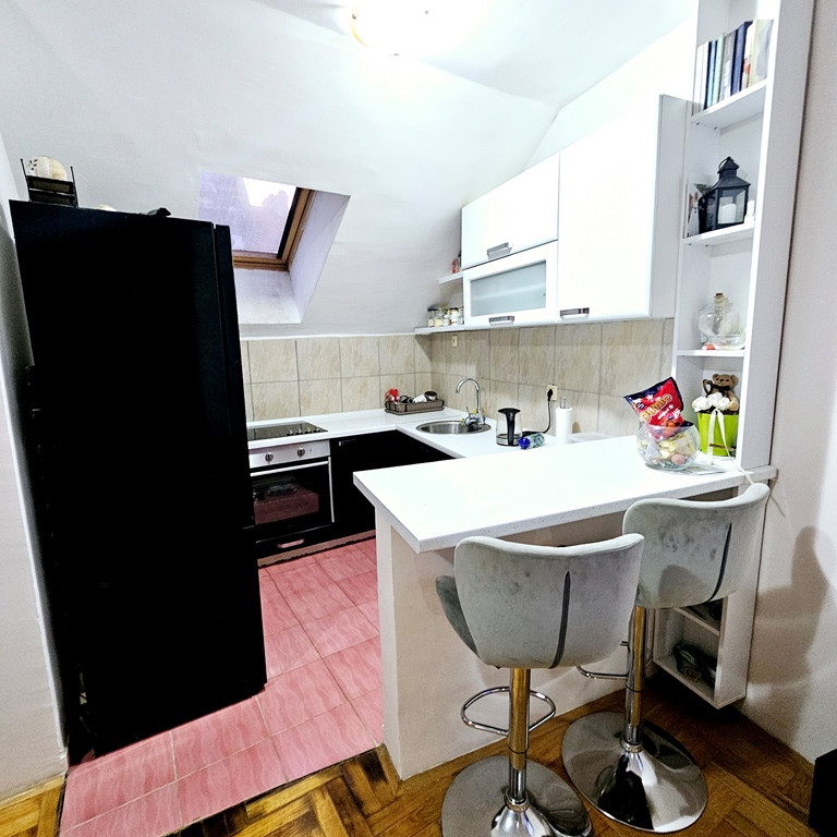 Stan Prodaja Novi Sad  75 m2