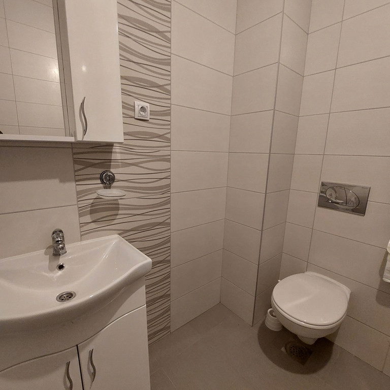 Trosoban stan na prodaju, Tatarsko Brdo, Novi Sad, 83m², 153.550 €