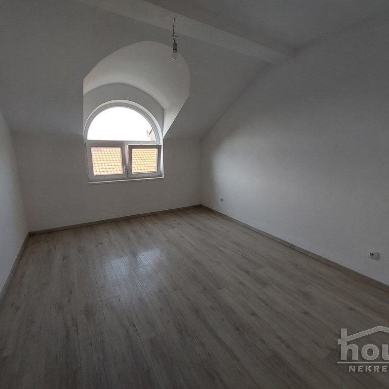 Stan Prodaja Novi Sad  83 m2