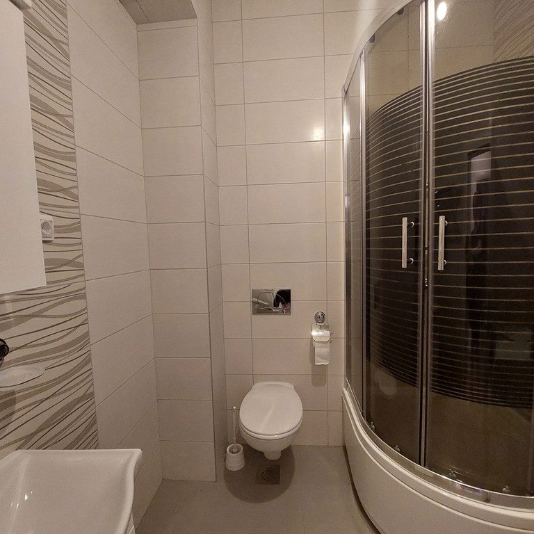 Trosoban stan na prodaju, Tatarsko Brdo, Novi Sad, 83m², 153.550 €