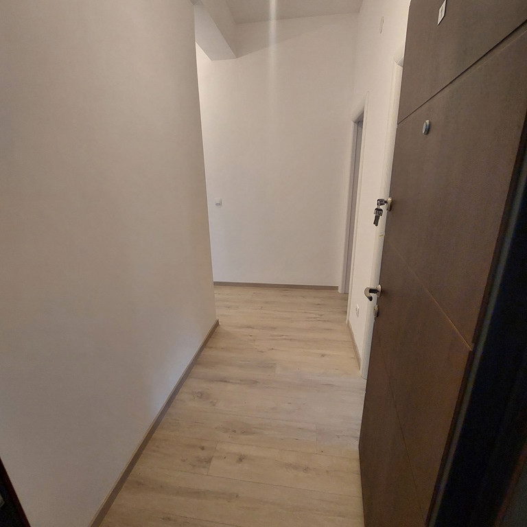 Stan Prodaja Novi Sad  83 m2