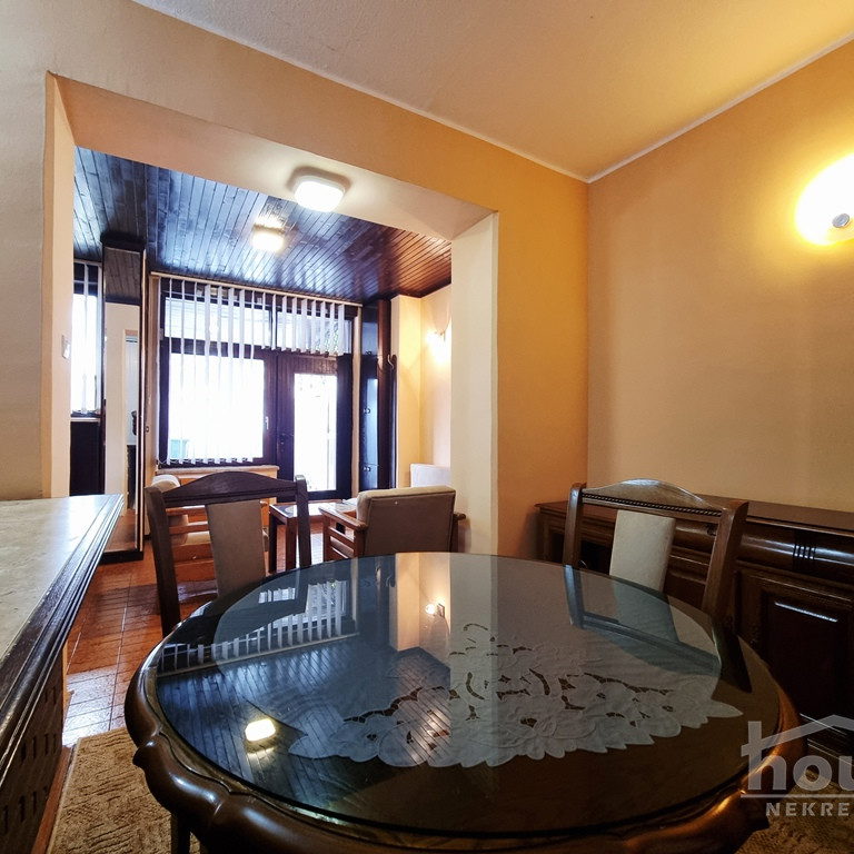 Trosoban stan na prodaju, Adamovićevo Naselje, Novi Sad, 57m², Prizemlje, 136.800 €