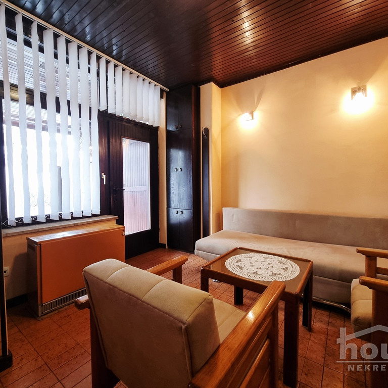 Trosoban stan na prodaju, Adamovićevo Naselje, Novi Sad, 57m², Prizemlje, 136.800 €