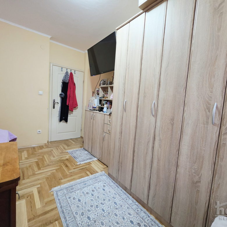 Stan Prodaja Novi Sad  57 m2
