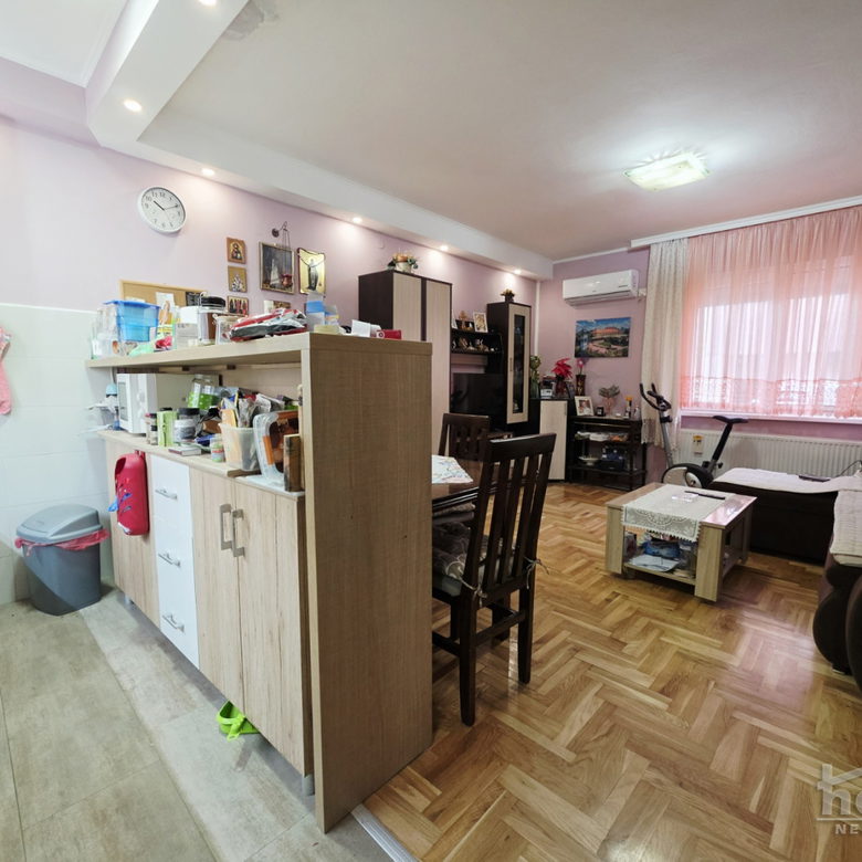 Trosoban stan na prodaju, Adice, Novi Sad, 57m², Prizemlje, 142.500 €