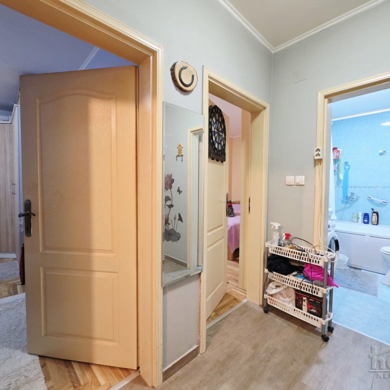 Trosoban stan na prodaju, Adice, Novi Sad, 57m², Prizemlje, 142.500 €