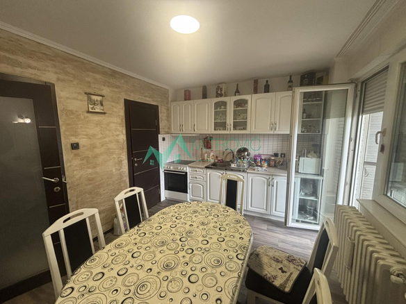 Stan Prodaja Novi Sad  60 m2