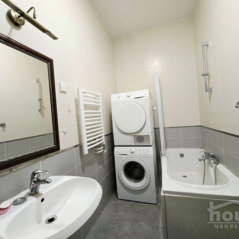 Trosoban stan na prodaju, Bulevar Evrope, Novi Sad, 67m², 165.000 €