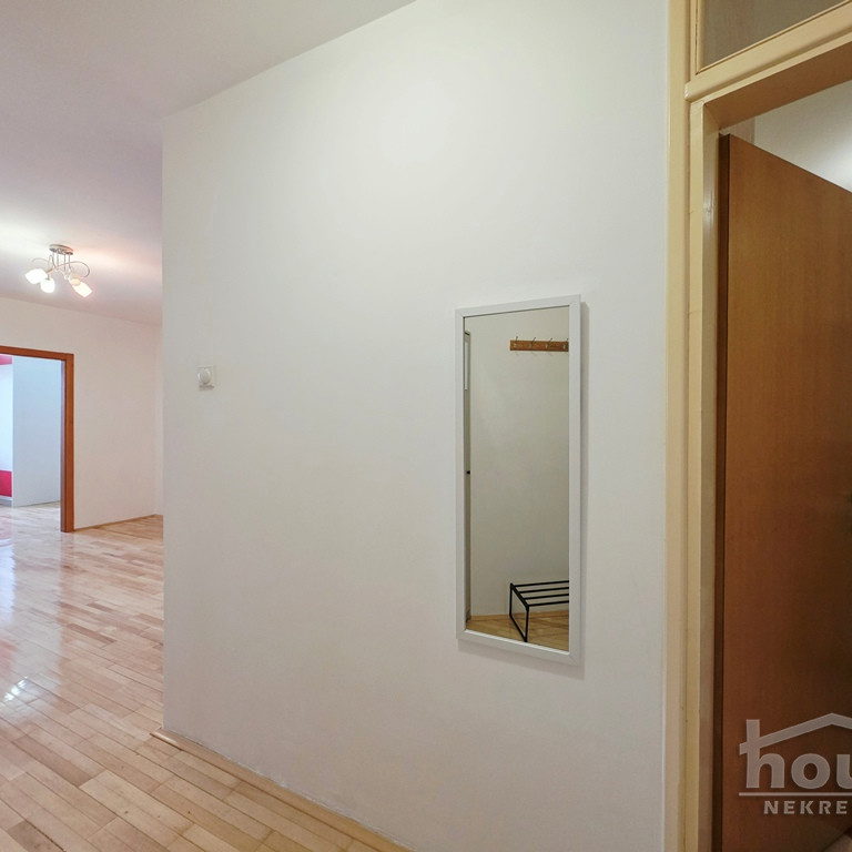 Trosoban stan na prodaju, Bulevar Evrope, Novi Sad, 48m², 133.000 €