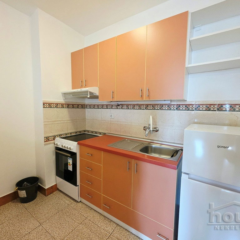 Trosoban stan na prodaju, Bulevar Evrope, Novi Sad, 48m², 133.000 €
