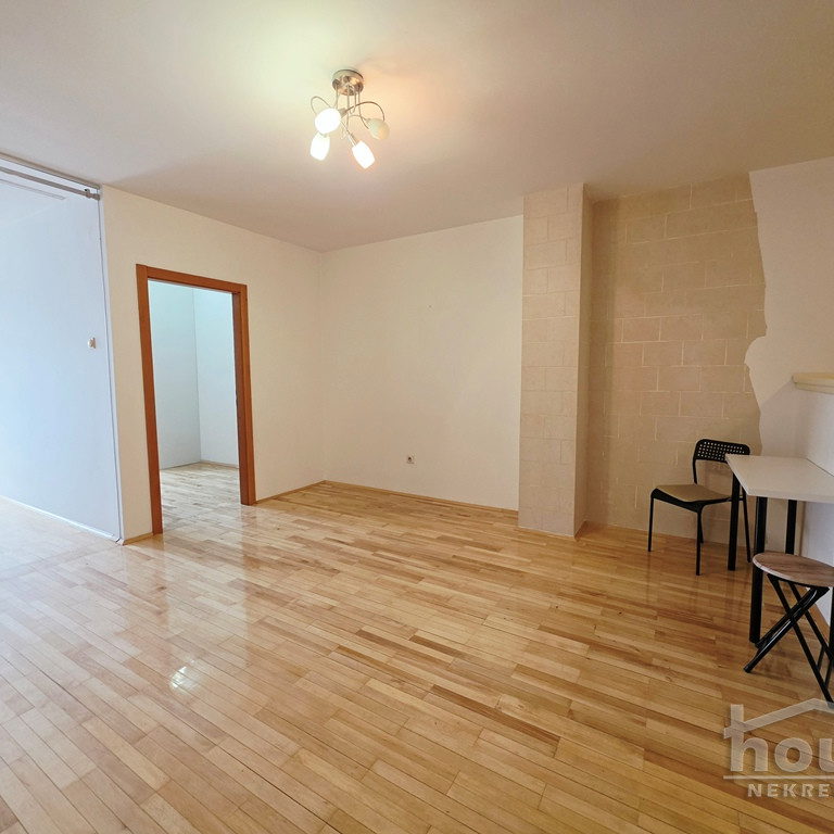 Stan Prodaja Novi Sad  48 m2