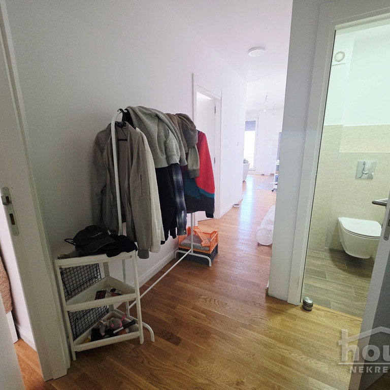 Trosoban stan na prodaju, Bulevar Patrijarha Pavla, Novi Sad, 65m², 165.000 €