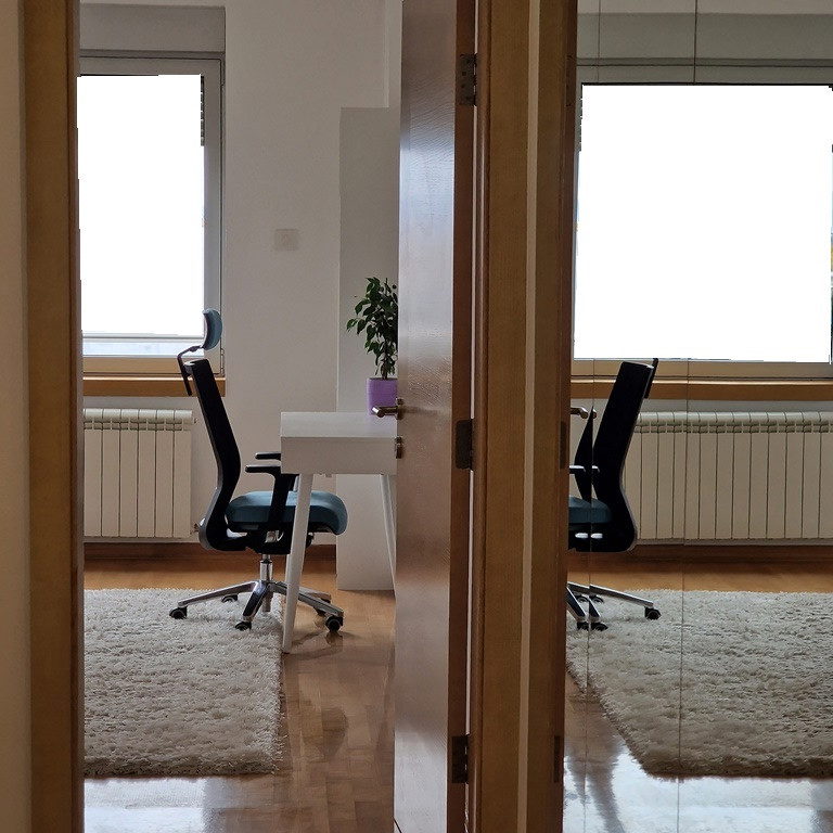Trosoban stan na prodaju, Centar, Novi Sad, 105m², 509.850 €