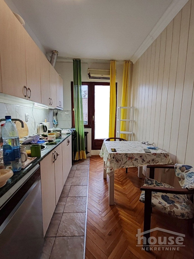 stanovi-3-re-centar-1064927-f5omc Trosoban stan na prodaju, Centar, Novi Sad, 67m², 4. sprat, 167.500 €