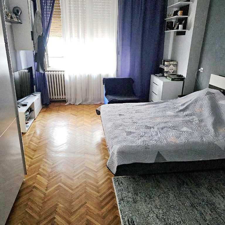 Trosoban stan na prodaju, Centar, Novi Sad, 88m², 3. sprat, 255.000 €