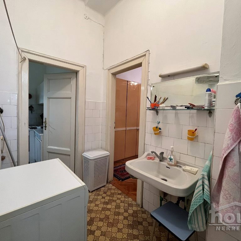 Trosoban stan na prodaju, Centar, Novi Sad, 102m², 265.200 €