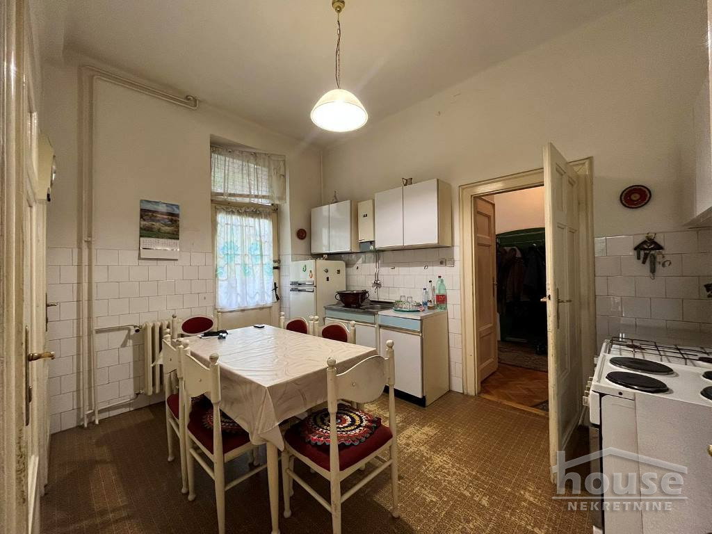 stanovi-3-re-centar-1100491-x3qk3 Trosoban stan na prodaju, Centar, Novi Sad, 102m², 265.200 €
