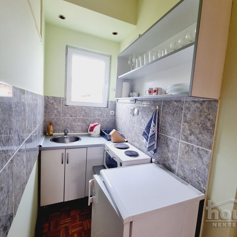 Četvorosoban stan na prodaju, Centar, Novi Sad, 58m², 5. sprat, 144.200 €