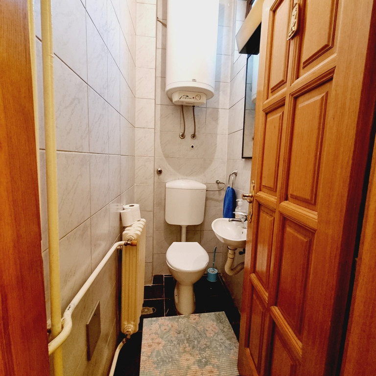 Četvorosoban stan na prodaju, Centar, Novi Sad, 58m², 5. sprat, 144.200 €