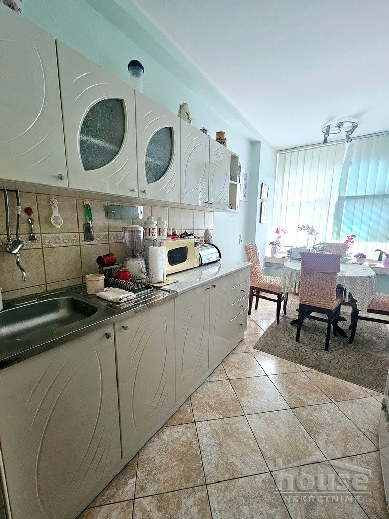 Stan Prodaja Novi Sad  71 m2
