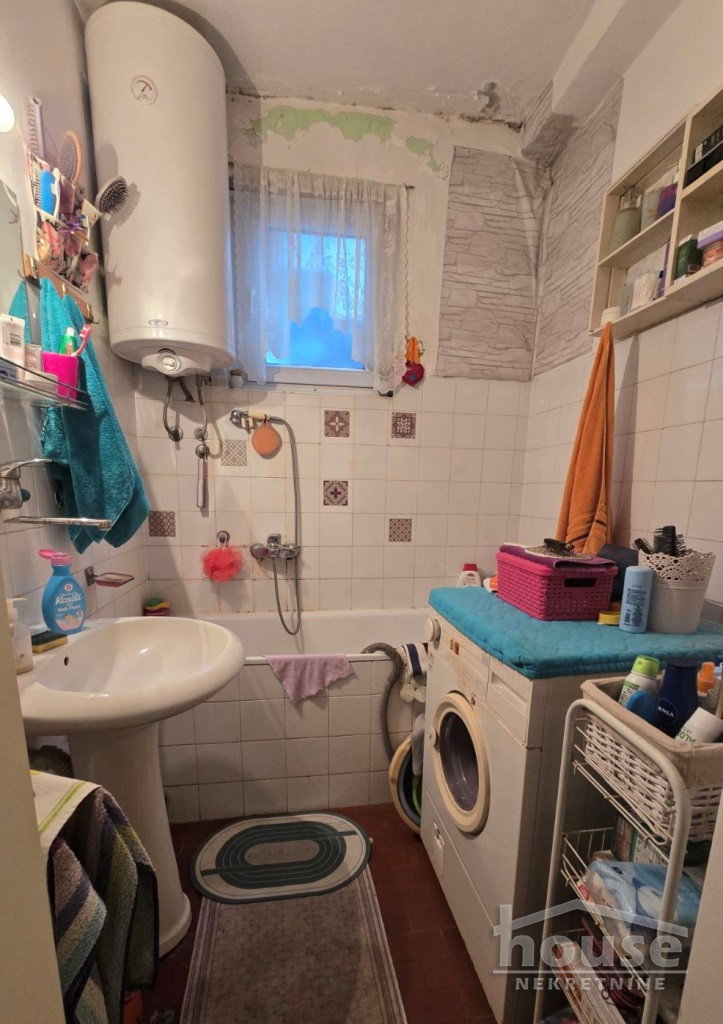 Trosoban stan na prodaju, Centar, Novi Sad, 71m², 176.000 €