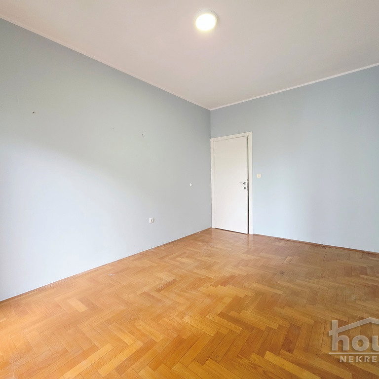 Trosoban stan na prodaju, Centar, Novi Sad, 78m², 3. sprat, 250.000 €