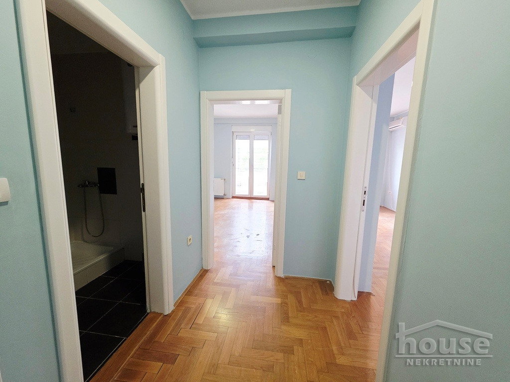 stanovi-3-re-centar-1101838-sspjg Trosoban stan na prodaju, Centar, Novi Sad, 78m², 3. sprat, 250.000 €