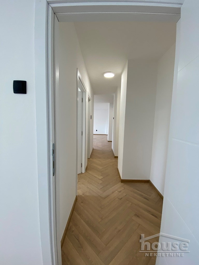 Trosoban stan na prodaju, Socijalno, Novi Sad, 73m², 210.000 €