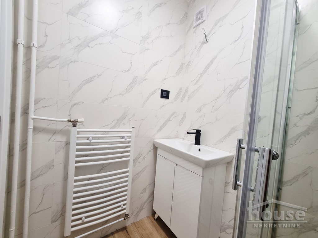 Trosoban stan na prodaju, Socijalno, Novi Sad, 73m², 210.000 €