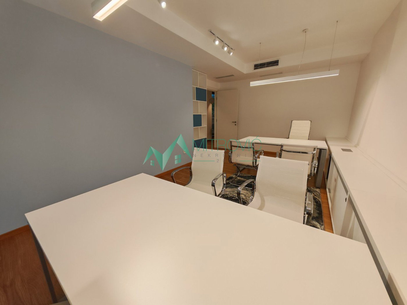Trosoban stan na prodaju, Centar, Novi Sad, 101m², 395.300 €