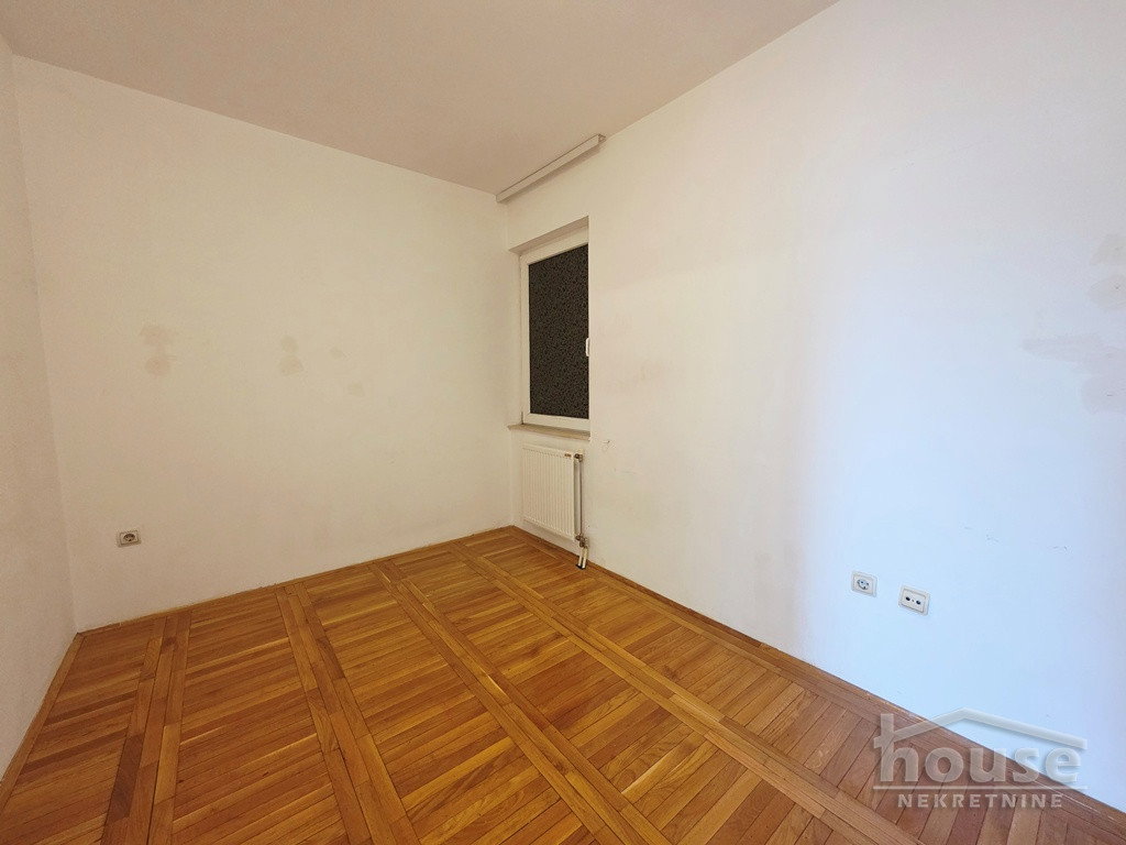 Trosoban stan na prodaju, Grbavica, Novi Sad, 70m², 3. sprat, 175.000 €