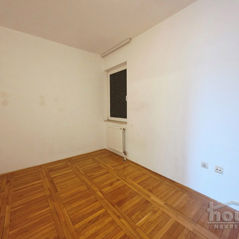 Trosoban stan na prodaju, Grbavica, Novi Sad, 70m², 3. sprat, 175.000 €