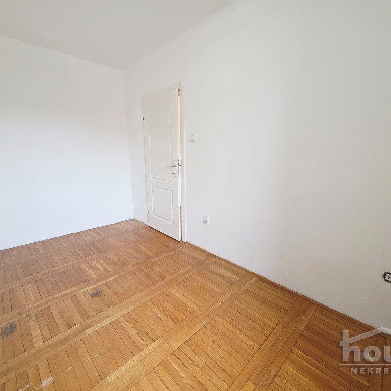 Trosoban stan na prodaju, Grbavica, Novi Sad, 70m², 3. sprat, 175.000 €