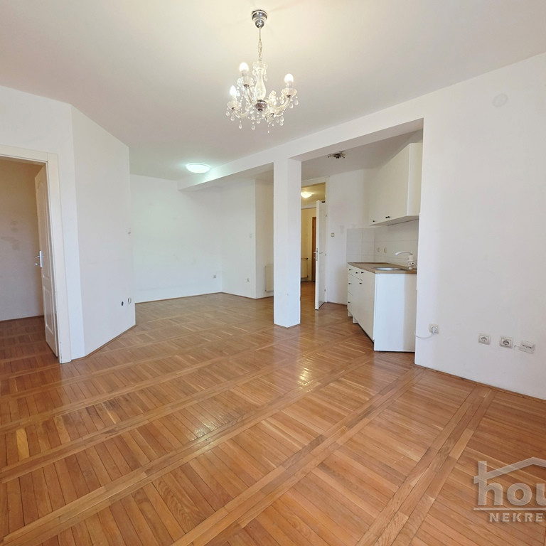 Stan Prodaja Novi Sad  70 m2