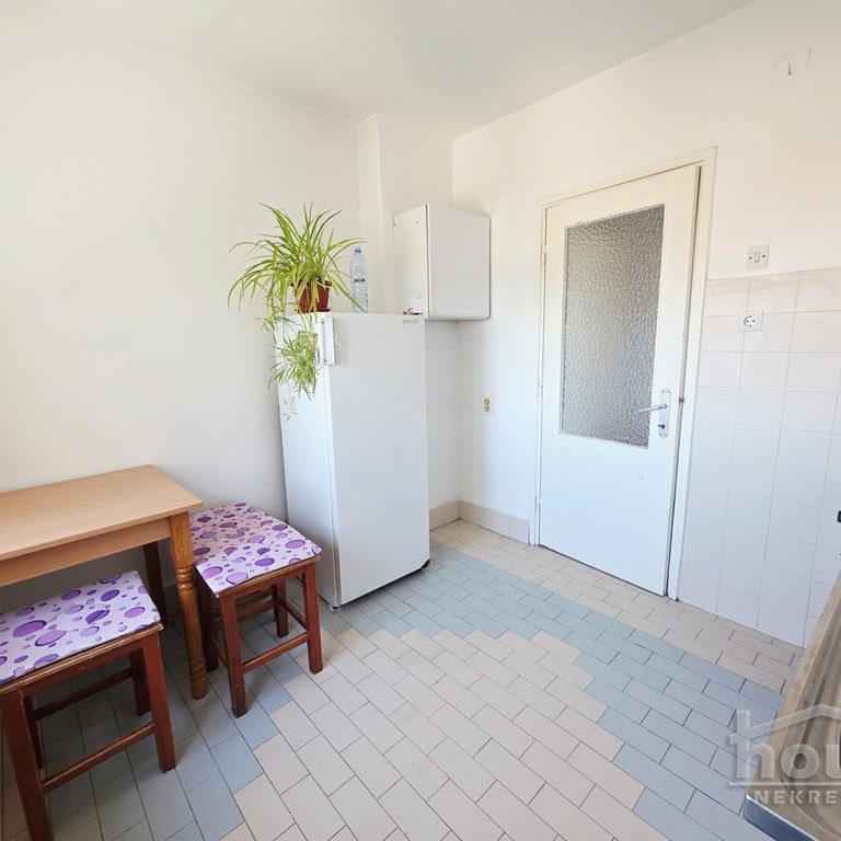 Stan Prodaja Novi Sad  64 m2