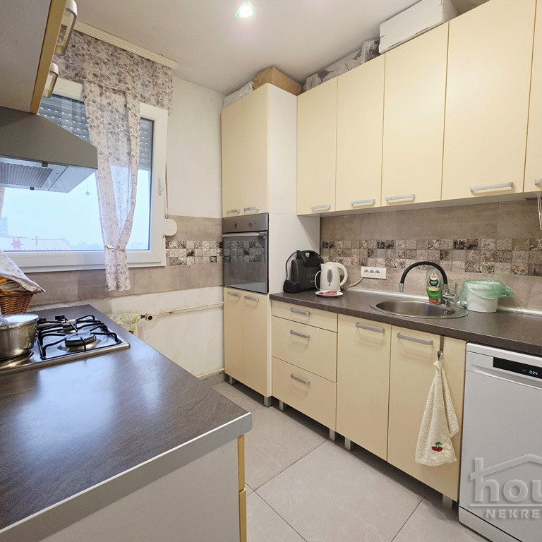 Trosoban stan na prodaju, Liman 2, Novi Sad, 70m², 10. sprat, 245.000 €
