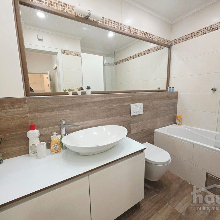 Trosoban stan na prodaju, Liman 3, Novi Sad, 78m², 2. sprat, 276.900 €