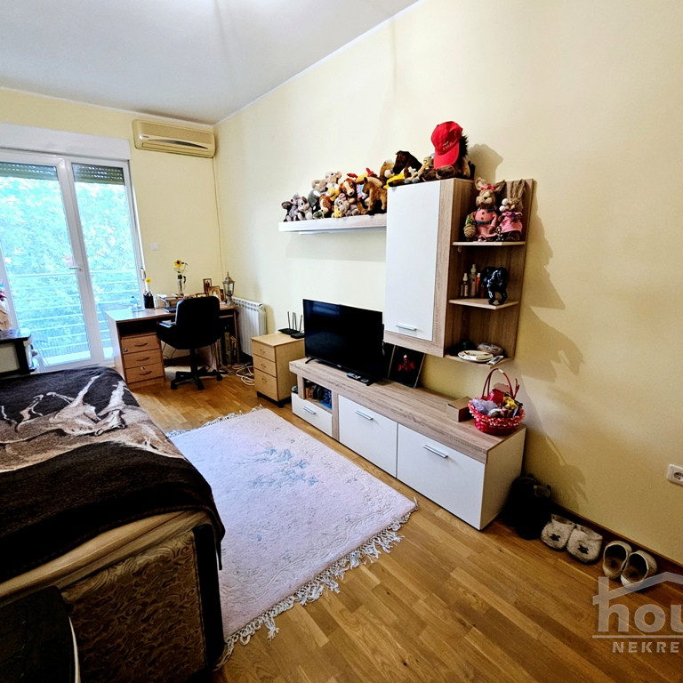 Trosoban stan na prodaju, Liman 3, Novi Sad, 90m², 3. sprat, 275.000 €