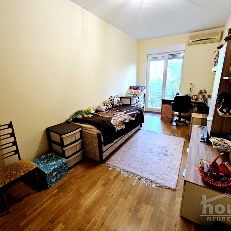 Trosoban stan na prodaju, Liman 3, Novi Sad, 90m², 3. sprat, 275.000 €