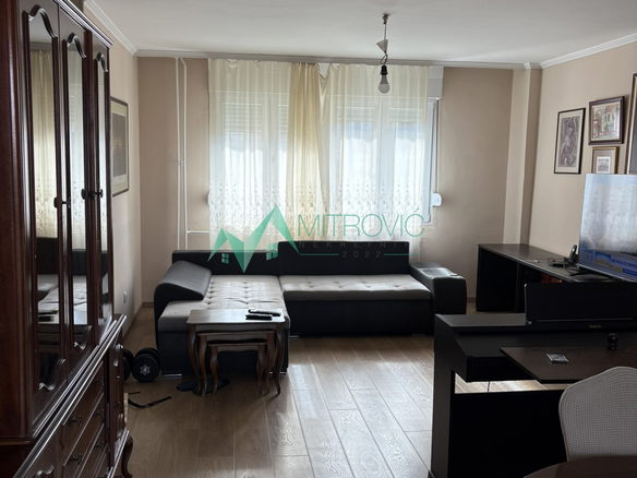 Stan Prodaja Novi Sad  80 m2