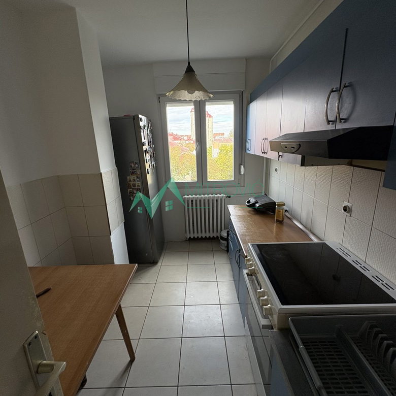 Stan Prodaja Novi Sad  80 m2