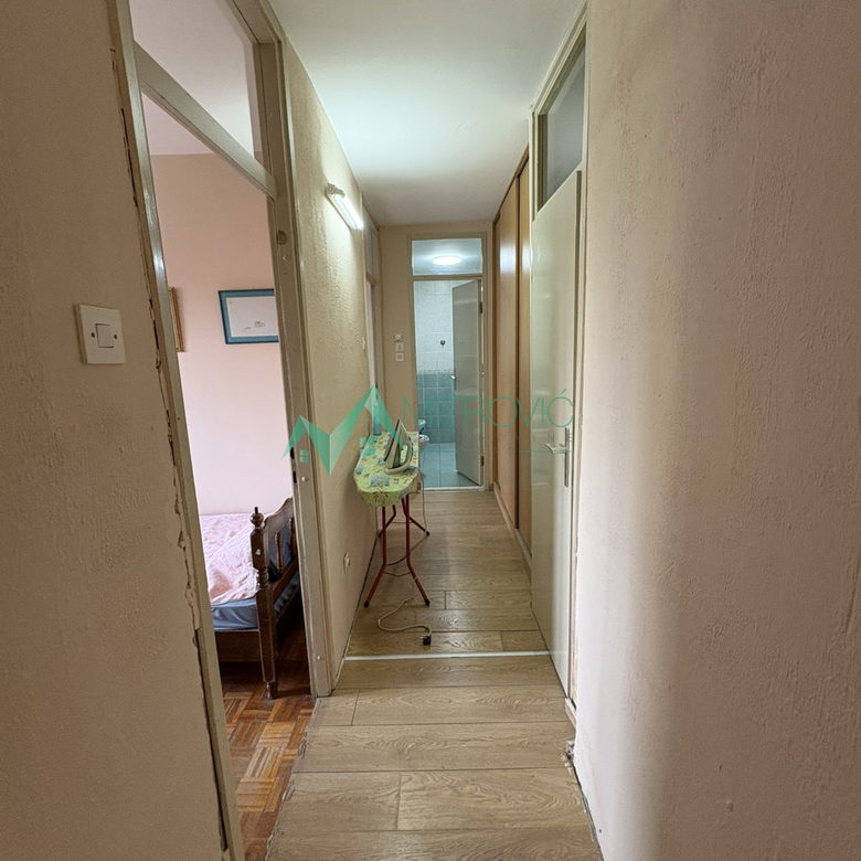 Stan Prodaja Novi Sad  80 m2